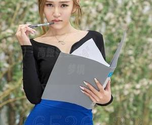 AISS爱丝(钻石版) – 高跟鞋里的松果儿：精选写真集，走进她的梦境