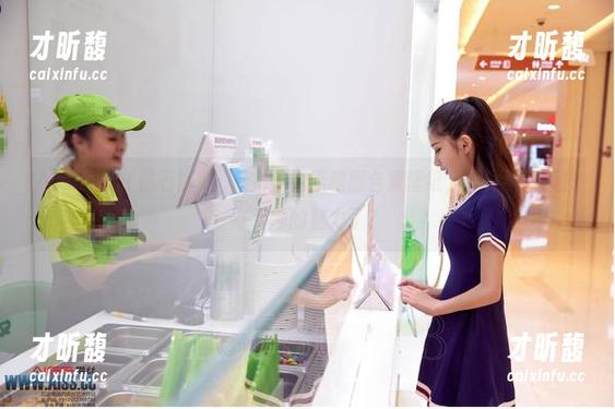 AISS爱丝(钻石版) - 看完陈雅漫和服合集壁纸，我是不是该投降于她的魅力了？