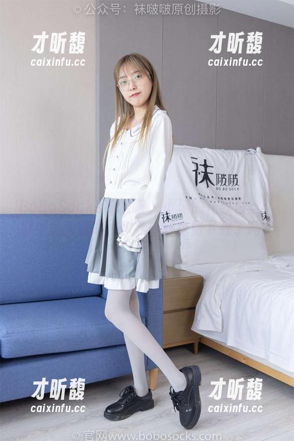 BoBoSocks袜啵啵-小沫 BoBoSocks袜啵啵 - 小沫的花纹白丝:脚尖加固版本,你准备好免费下载了吗?