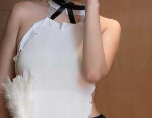 HuaYang花漾 – “黑白之美：王雨纯的合集，可能会让你重新思考色彩的意义”。