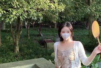 微密圈 – July芝岚修女：原图里的福利魔法，让你欲罢不能！