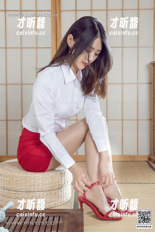Ligui丽柜-凉儿 Ligui丽柜 - 难以抗拒!凉儿双生花圣诞写真集,你绝对想收藏的资源!