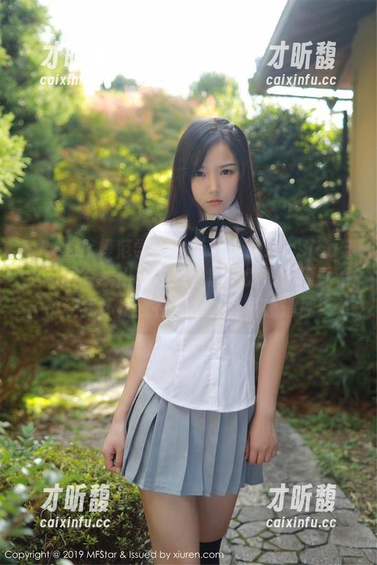 MFStar模范学院-蒋小静Jessica MFStar模范学院 - 当蒋小静Jessica穿上制服在线出现在我面前的时候,原图都快让我怀疑我在做梦,幸福感爆棚!