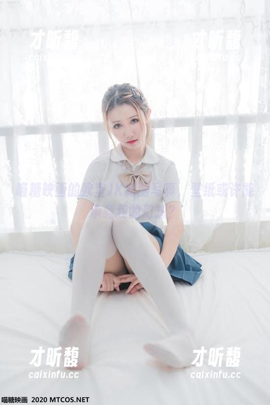 喵糖映画的教室JK制服写真，壁纸或许能承载我的幻想？