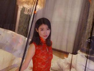 PANS摄影 – 小彤的纯白写真，这壁纸简直美得不可思议！