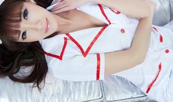 TuiGirl推女郎 – 李七喜的丝袜写真精选：她的腿长得像网红，幽默感更是一流！