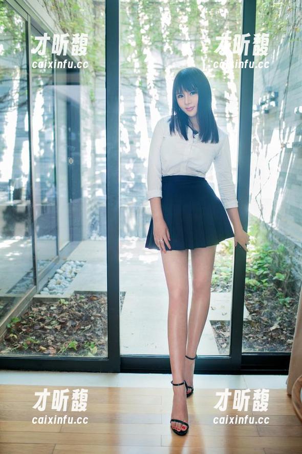 TuiGirl推女郎-王根星熙 TuiGirl推女郎 - 王根星熙的吊带图包:每一张都是诱惑,天哪!
