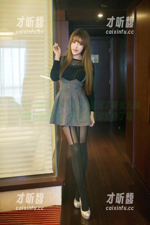 TuiGirl推女郎-胡允儿 TuiGirl推女郎 - 不小心走进了胡允儿的制服私房图包,感觉时间都暂停了呢