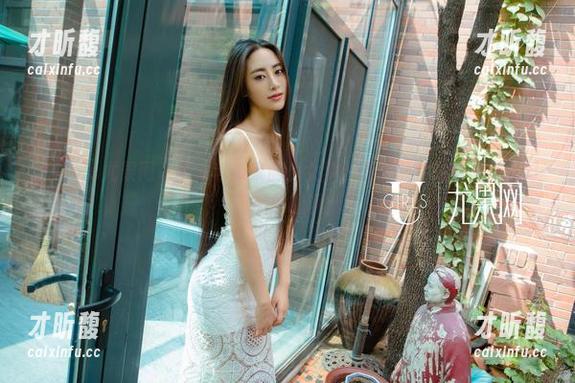 UGirls尤果网-唐溪若 UGirls尤果网 - 唐溪若带来的少女梦:是对照片的赞美还是对现实的嘲讽?