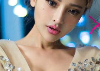 UGirls尤果网 – 居家不等于随便！艾霓莎私房图集里的小心机