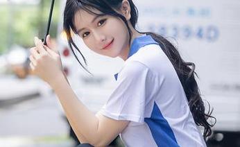 Xiuren秀人网 – Cherry樱桃酱双人套图更新：甜蜜的内幕即将揭晓，糖分警报！