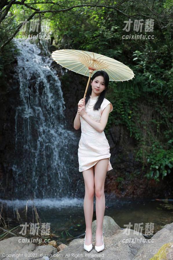 Xiuren秀人网 - 小心，MODEL伊若的网袜图集会让你的心怦怦直跳，没事继续看吧！