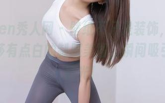 Xiuren秀人网 – 壁纸不只是装饰，看看伊丽莎有点白的制服美图，瞬间吸引所有目光！