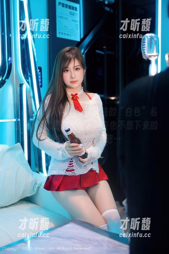 Xiuren秀人网-小兔纯纯 Xiuren秀人网 - 小兔纯纯的“白色”私拍,简直就是那种推墙上去也不想下来的感觉,太迷人了吧…