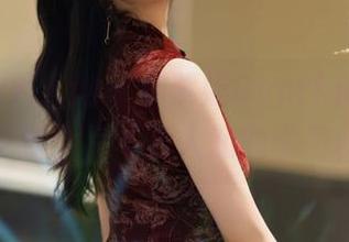 Xiuren秀人网 – 杨紫嫣Cynthia教室大揭秘！更新了她不为人知的学习秘诀？！
