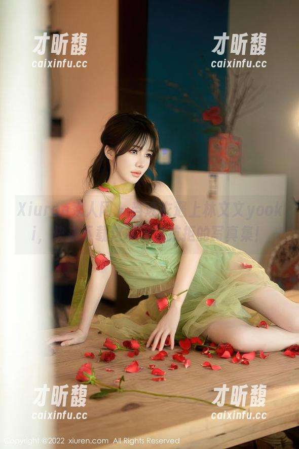 Xiuren秀人网 - 当泳衣遇上林文文yooki，快来下载这本无法抗拒的写真集！