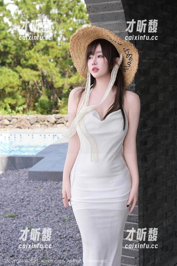 Xiuren秀人网-陈伊人 Xiuren秀人网 - 陈伊人的水手服写真,没有圣光,但就是让人忍不住想多看一眼。