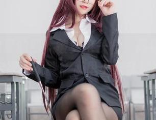 Yoko宅夏的四人彼女电子档，高清写真让你欲罢不能，心里小鹿乱撞！