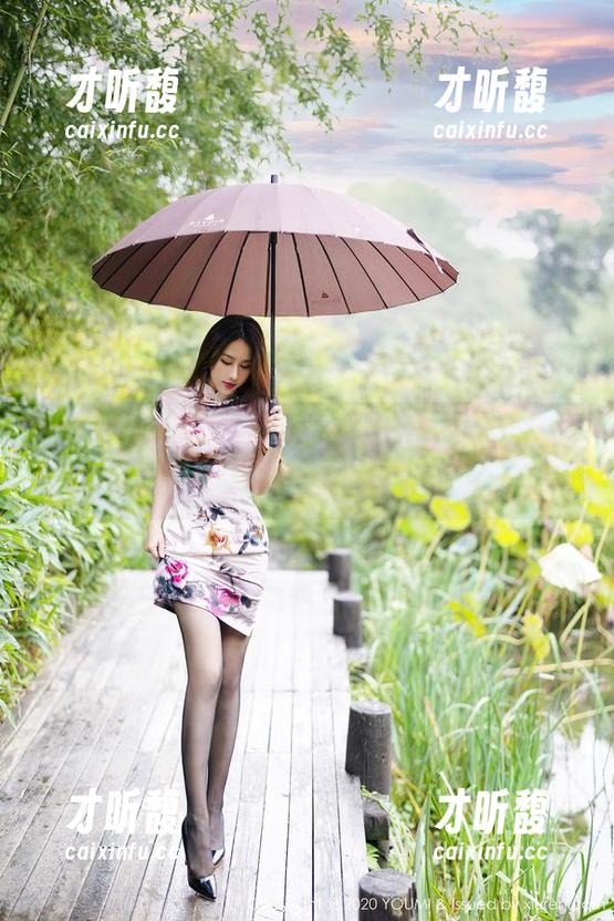 YouMi尤蜜荟-周思乔Betty YouMi尤蜜荟 - 居家?不!是周思乔Betty的定制图集:宅家也可以很时尚!