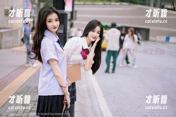 YouMi尤蜜荟-娜露 YouMi尤蜜荟 - 在娜露的运动中,图片让我捕捉到一种无形的力量,觉得自己都开始充电了!