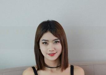 YouWu尤物馆 – 想看FoxYini孟狐狸的内衣秀？图片疯狂吸引，原图更精彩哦！