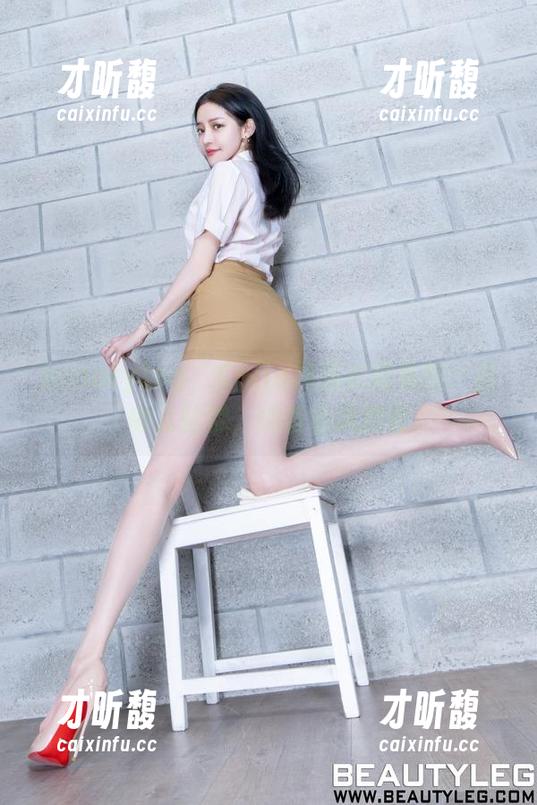 beautyleg-Celia beautyleg - Celia的连衣裙私拍:裙缘儿轻拂,恍若春风拂面