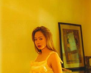 partycat轰趴猫 – 在梦心玥的‘御姐’写真图包中，找到你的‘心动’瞬间。