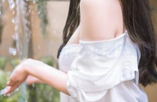 一智智的婚纱图集：在花海中遗失的瞬间
