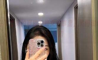微密圈 – 在不爱笑的赛琳的修女故事里，美图和信仰碰撞的碰撞真有趣