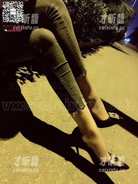 丝月神 微密圈 - 阳光和红高跟肉丝的绝妙碰撞——丝月神的图包果然不简单
