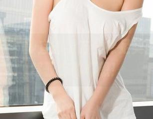 克拉女神 – 静宜的全方位裸足美图，在线驾驭你的幻想！