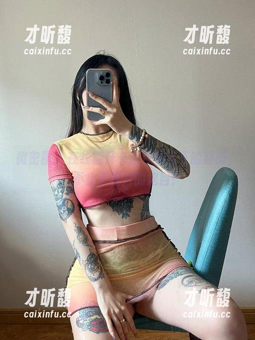 卡通百科老王 微密圈 - 在线翻开卡通百科老王的制服,不止于图片的炫目!