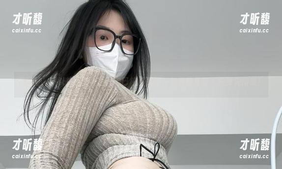 可爱的肉巴 微密圈 - 难以抗拒的可爱的肉巴校服美图,免费限量版,先到先得哦!