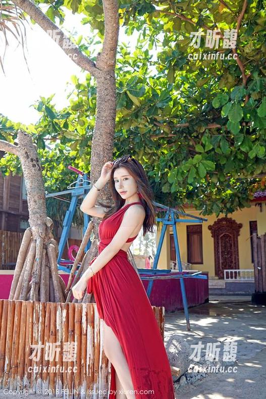 嗲囡囡 - SiByl李思宁的银发芭比：无圣光的质感，原图中流露出的灵魂美。