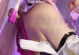 嘘！小瑶幺幺水手服新套图更新，仿佛听到了海浪的呼唤呢。