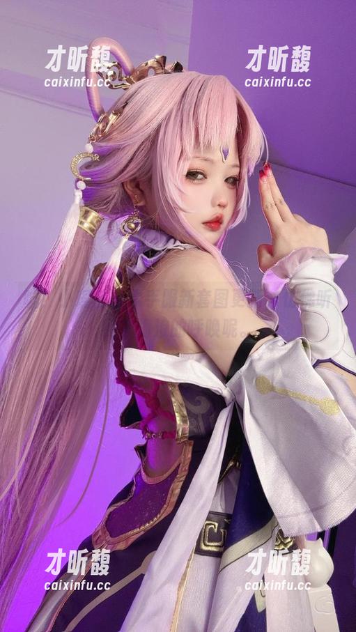 小瑶幺幺 嘘!小瑶幺幺水手服新套图更新,仿佛听到了海浪的呼唤呢。