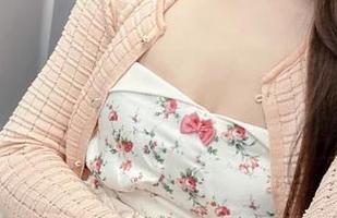 微密圈 – 免费图册：小萌子内衣秀，来看看这个“萌”字怎么变得微妙？