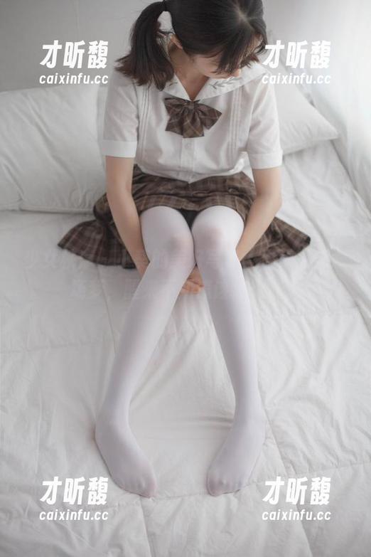 少女秩序-小葵 少女秩序 - 小葵的美好写真,温柔得像一场梦,醒来不知道该怎么忘。
