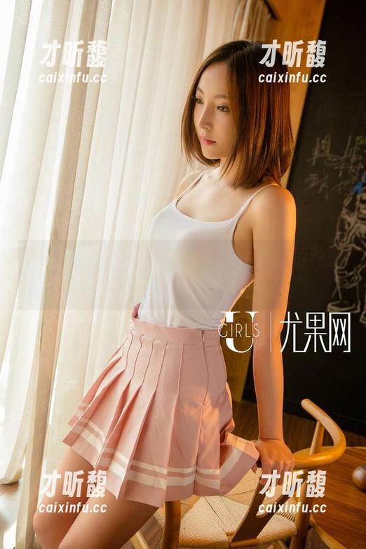 尤果网-艾小青 尤果网 - 连体衣私拍里的艾小青:那种魅力,我只能默默羡慕。