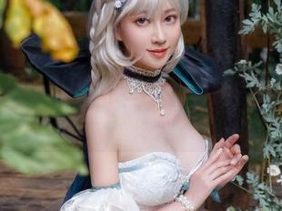 光与年年Nnian在这里：最新图库，绝对让你眼前一亮，心脏蹦跶蹦跶！