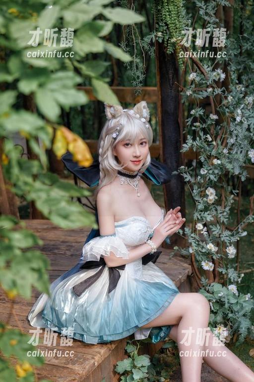 光与年年Nnian在这里：最新图库，绝对让你眼前一亮，心脏蹦跶蹦跶！