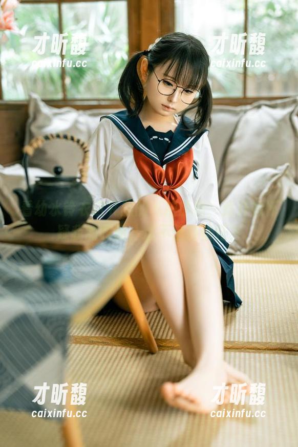 幼水铃衣 看幼水铃衣这礼服的私拍原图,我开始怀疑我的眼睛,值不值得信任?