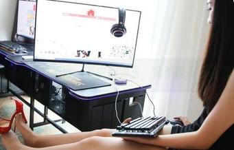 异思趣向 – 小婕的美图：书中颜如玉，竟然能在无圣光下发光！