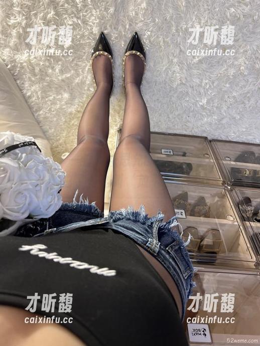 张思允 微密圈 - 一看到张思允的睡衣图集,我就明白了什么叫‘放飞自我’。