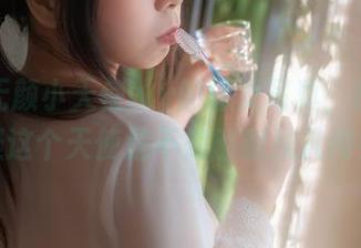 观看无颜小天使wy的修女写真，原图让人怀疑这个天使是不是刚刚从凡间归来！