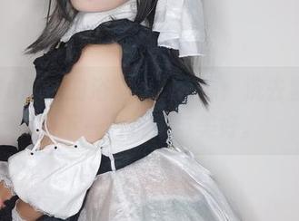柘烟Zuken的浴室cos资源：洗去繁杂，留下一片恍惚与美好。