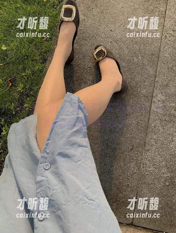 桃脱了 微密圈 - 看!“桃脱了”这次的写真,裤里丝在阳光下闪闪发光!