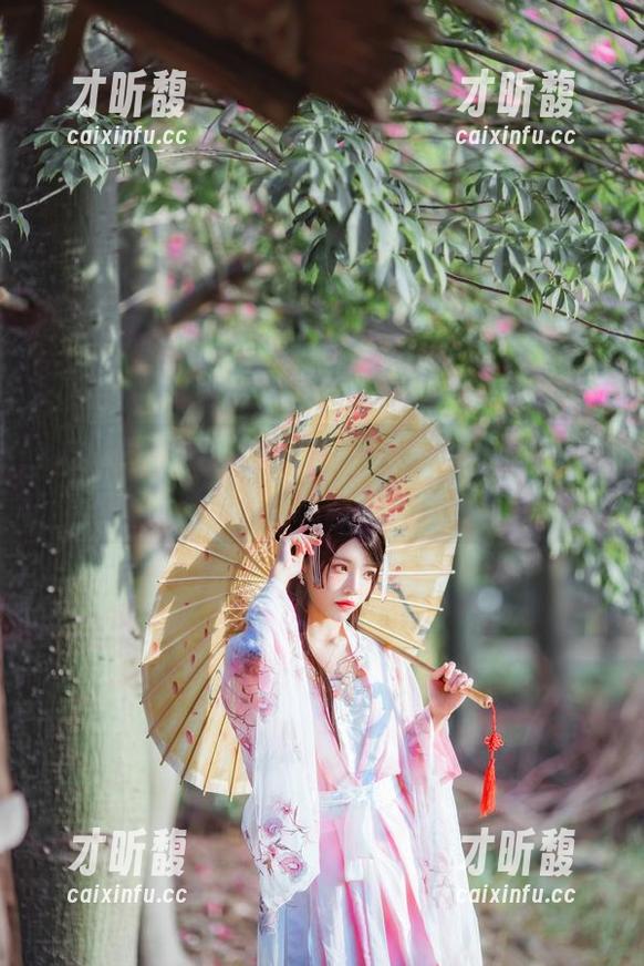 桜桃喵女孩合集：每一个瞬间都像是在我的心里偷跑！