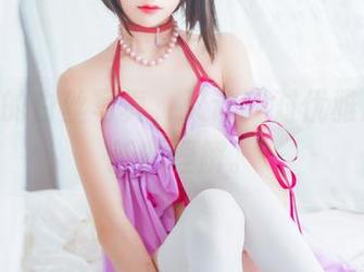 桜桃喵的白丝写真，又让我对优雅产生了新的理解。