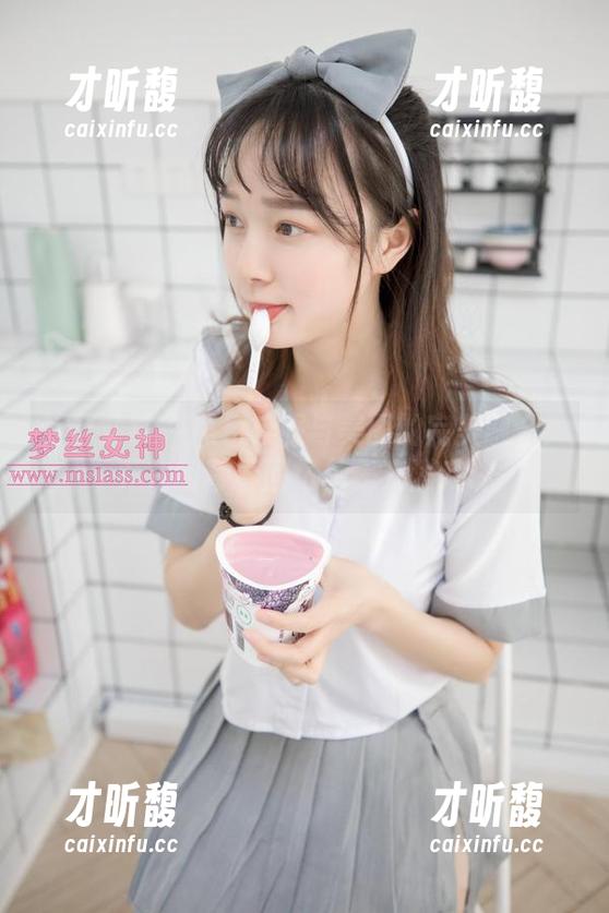 梦丝女神-乔儿 梦丝女神 - 黑色校服与美图的完美融合:乔儿的青春回忆总是充满戏谑